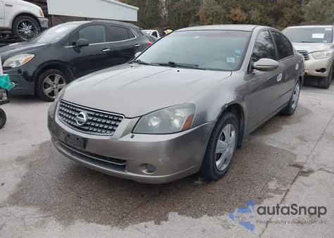 2005 Nissan Altima 2.5 S from USA, damaged, VIN 1N4AL11D45C100956